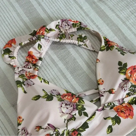 Aerie Light Pink Floral Bikini Top. NWT. - Picture 2 of 10